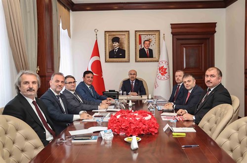 Vali Demirtaş Başkanlığında "Kültür Yolu Festivali, Türk Mutfağı ve Turizm Amaçlı Konaklamaların Denetimi Koordinasyon Toplantısı" Gerçekleştirildi