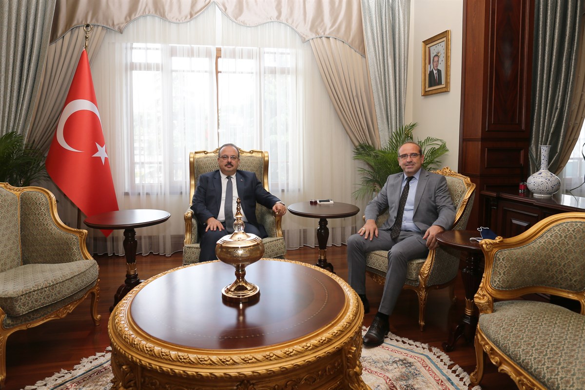 Adli Yargı İlk Derece Mahkemesi Adalet Komisyonu Başkanı Gülmüş, Vali