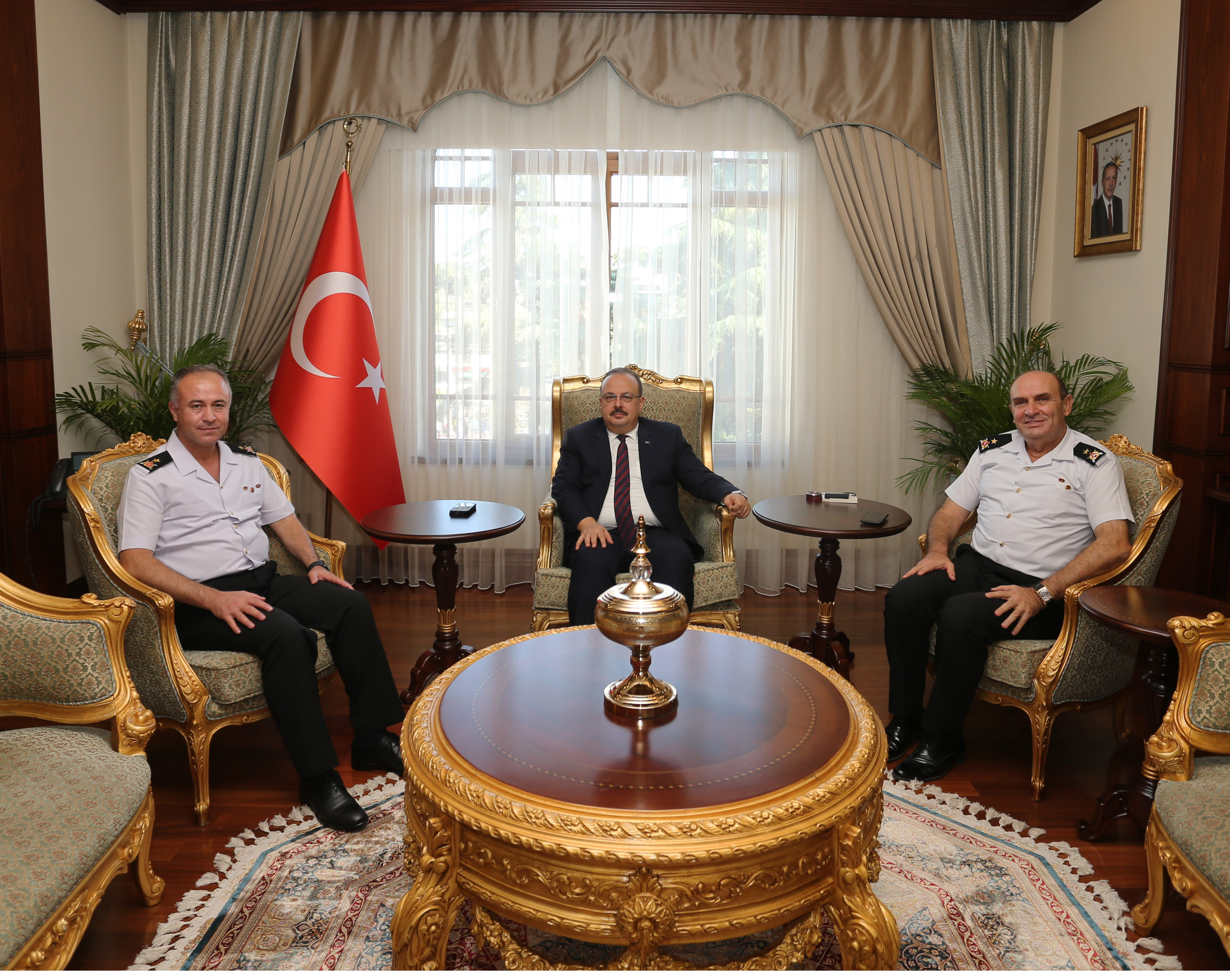 istanbul il jandarma komutani tuggeneral koroglu vali canbolat i ziyaret etti