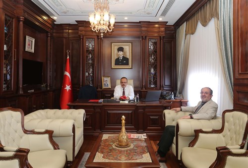 Dünya Gazetesi Bursa Temsilcisi Sertalp'tan Vali Canbolat’a Ziyaret
