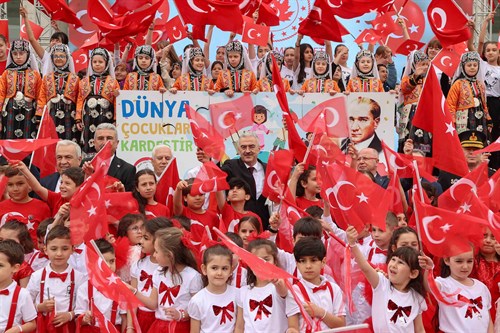 23 Nisan Ulusal Egemenlik ve Çocuk Bayramı'nın 105. Yılı Kutlandı
