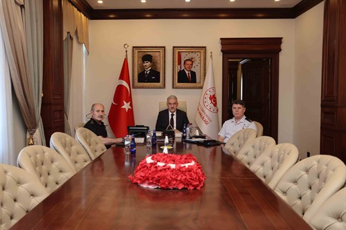 Vali Ayyıldız, VKS Toplantısına Katıldı